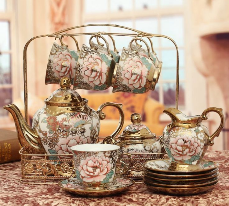 The Essential Guide to Buying Your First Tea Set